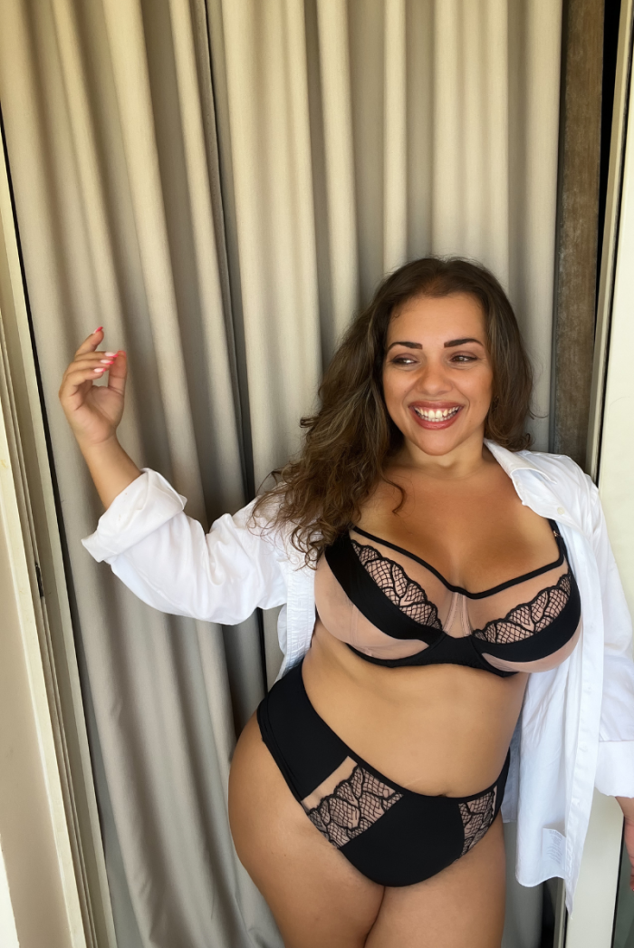 DAVIKA - Image 5
